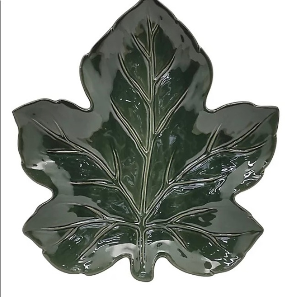 🍁NEW! Charming Stoneware Leaf Serving Platter. Outdoor Charm,  Approx. 14”x13”
